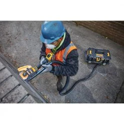 DEWALT FLEXVOLT 60-Volt MAX Cordless Brushless 4-1/2 in. - 6 in. Small Angle Grinder & (1) FLEXVOLT 9.0Ah Battery 29 DEWALT FLEXVOLT 60-Volt MAX Cordless Brushless 4-1/2 in. - 6 in. Small Angle Grinder & (1) FLEXVOLT 9.0Ah Battery -DEWALT Shop dewalt angle grinders dcg418x1 31 1000