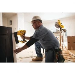 DEWALT 20-Volt Max Lithium-Ion 18-Gauge Cordless Brad Nailer Kit 28 DEWALT 20-Volt Max Lithium-Ion 18-Gauge Cordless Brad Nailer Kit -DEWALT Shop dewalt brad nailers dcn680d1 d4 1000 1