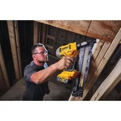 DEWALT 20-Volt MAX XR Lithium-Ion Cordless Brushless 2-Speed 21° Plastic Collated Framing Nailer with 4Ah Battery and Charger -DEWALT Shop dewalt framing nailers dcn21plm1 76 1000