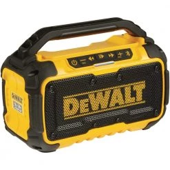 DEWALT 20-Volt MAX Bluetooth Speaker with20-Volt MAX XR Premium Lithium-Ion 6.0 Ah and 4.0 Ah Starter Kit -DEWALT Shop dewalt jobsite audio dcb246ckwdcr010 44 1000