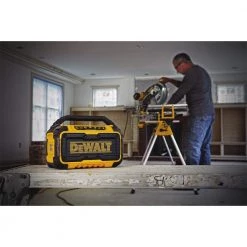 DEWALT 20-Volt MAX Bluetooth Speaker with (1) 20-Volt Battery 3.0Ah -DEWALT Shop dewalt jobsite audio dcr010w230 44 1000