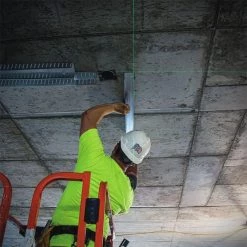 DEWALT 12-Volt MAX Lithium-Ion 100 ft. Green Self-Leveling 3-Beam 360 Degree Laser Level with 2.0Ah Battery, Charger & Case -DEWALT Shop dewalt laser level dw089lg 77 1000