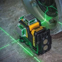 DEWALT 12-Volt MAX Lithium-Ion 100 ft. Green Self-Leveling 3-Beam 360 Degree Laser Level with 2.0Ah Battery, Charger & Case -DEWALT Shop dewalt laser level dw089lg d4 1000