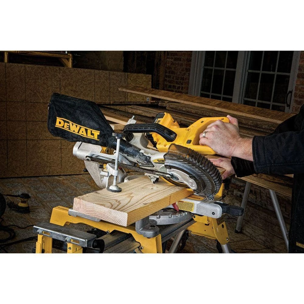 DEWALT 20-Volt MAX Cordless 7-1/4 in. Sliding Miter Saw with (1) 20-Volt Battery 4.0Ah 14 DEWALT 20-Volt MAX Cordless 7-1/4 in. Sliding Miter Saw with (1) 20-Volt Battery 4.0Ah - Image 14