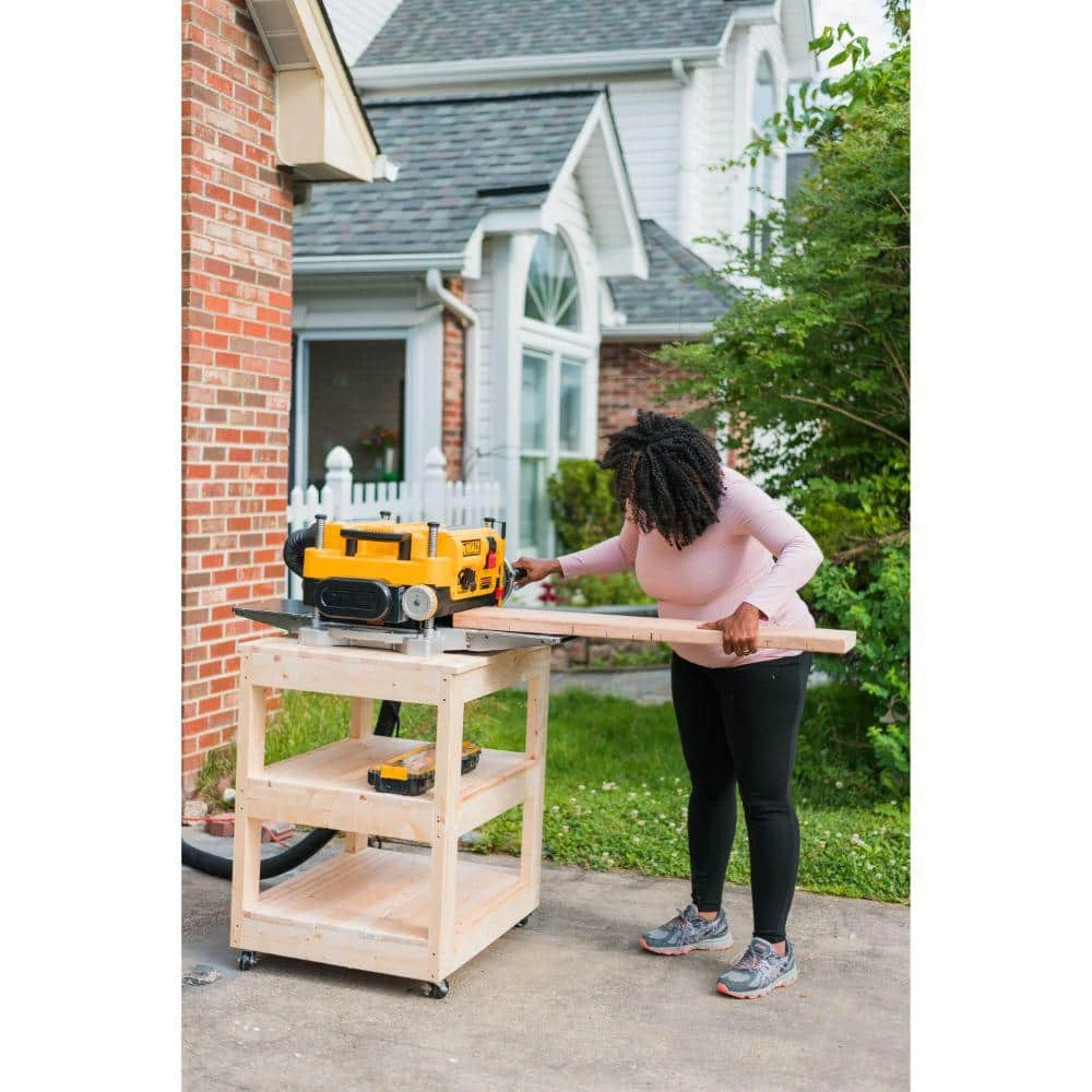 DEWALT 15 Amp Corded 13 in. Planer 10 DEWALT 15 Amp Corded 13 in. Planer - Image 10